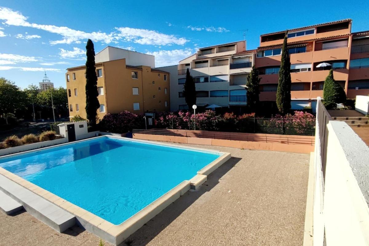 Avec Piscine, Entre Plage, Port Et Falaises Apartment *