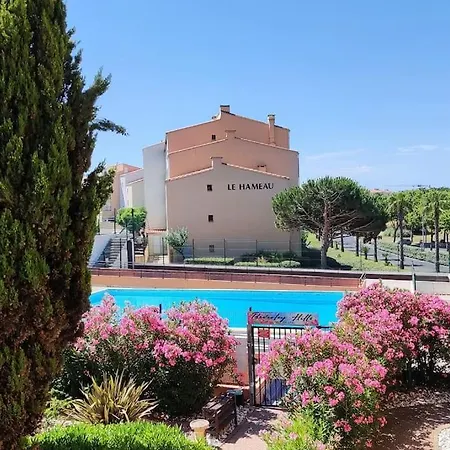 Appart Avec Piscine, Entre Plage, Port Et Falaises Agde Exterior photo